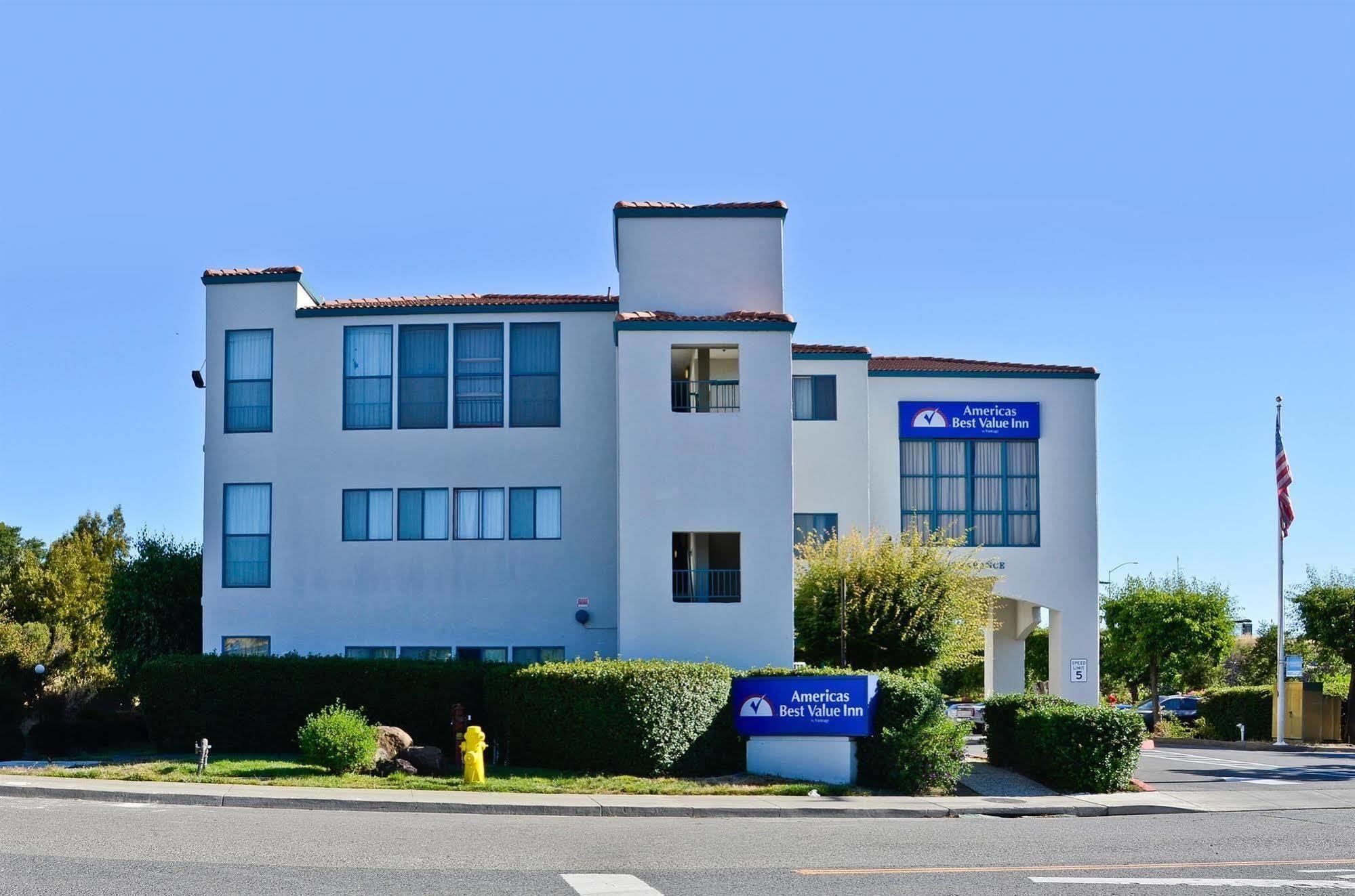 Americas Best Value Inn Novato Marin Sonoma מראה חיצוני תמונה