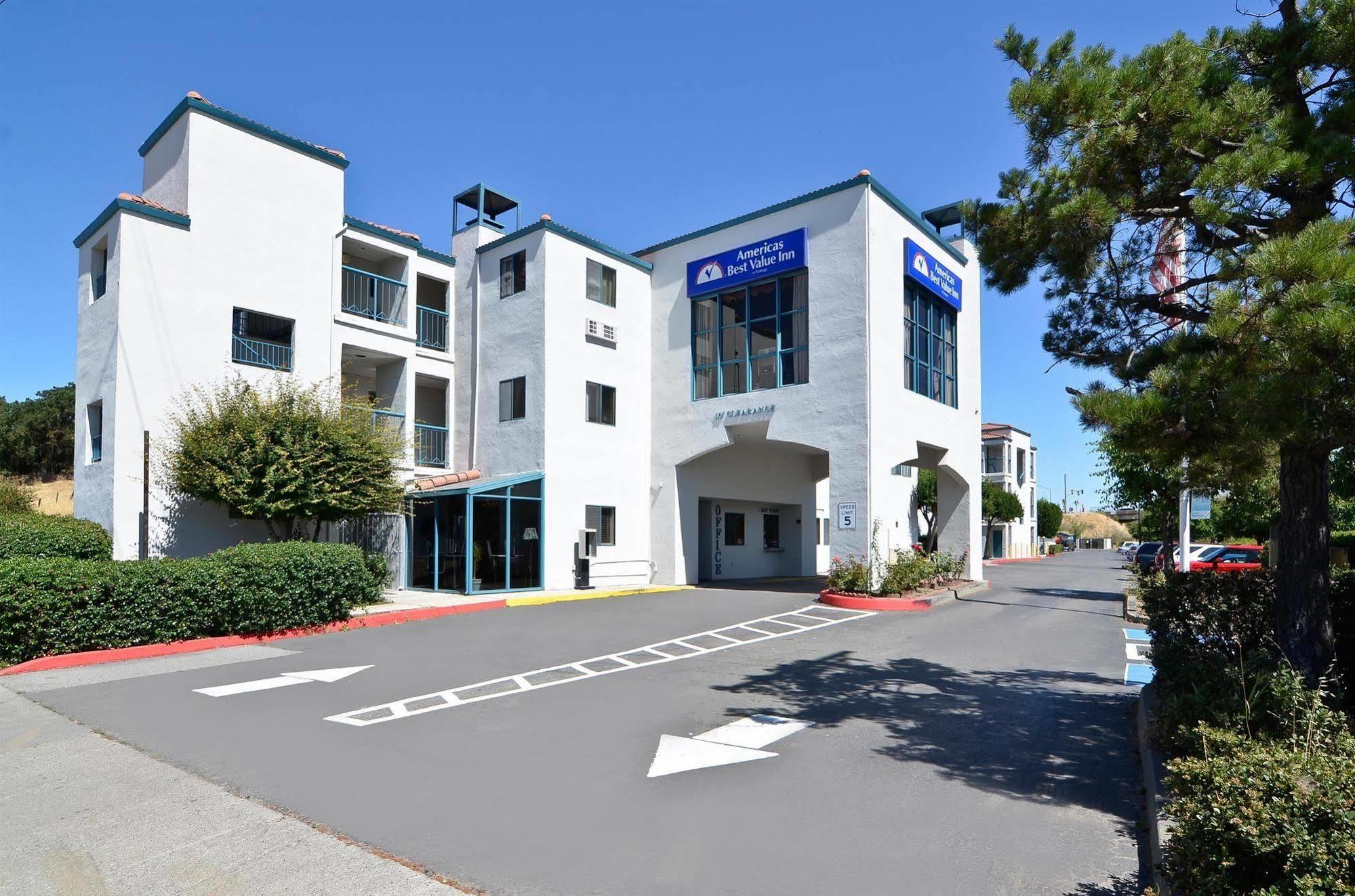 Americas Best Value Inn Novato Marin Sonoma מראה חיצוני תמונה