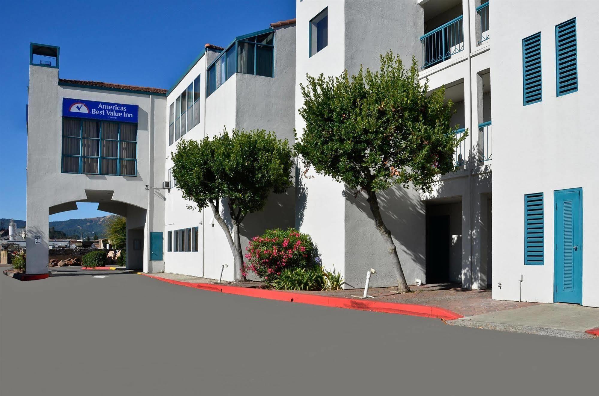 Americas Best Value Inn Novato Marin Sonoma מראה חיצוני תמונה